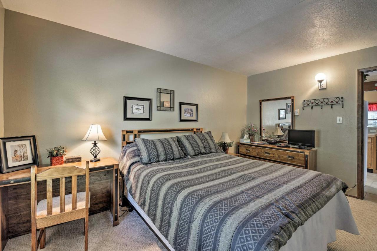 Condo With Grill Access Close To Angel Fire Resort Екстериор снимка