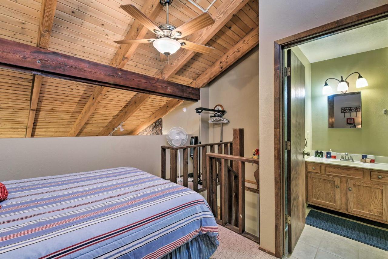 Condo With Grill Access Close To Angel Fire Resort Екстериор снимка