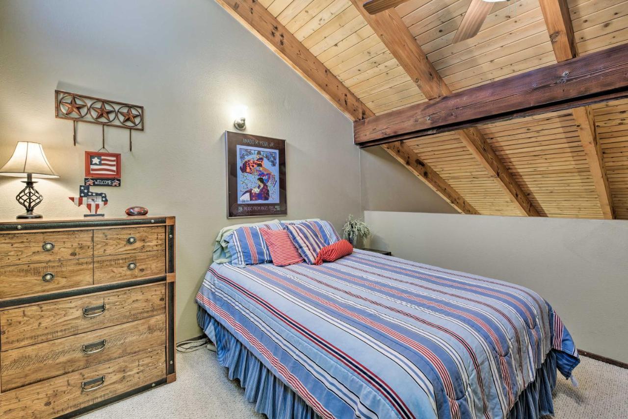 Condo With Grill Access Close To Angel Fire Resort Екстериор снимка